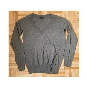 GAP | grey v-neck cashmere/cotton blend sweater